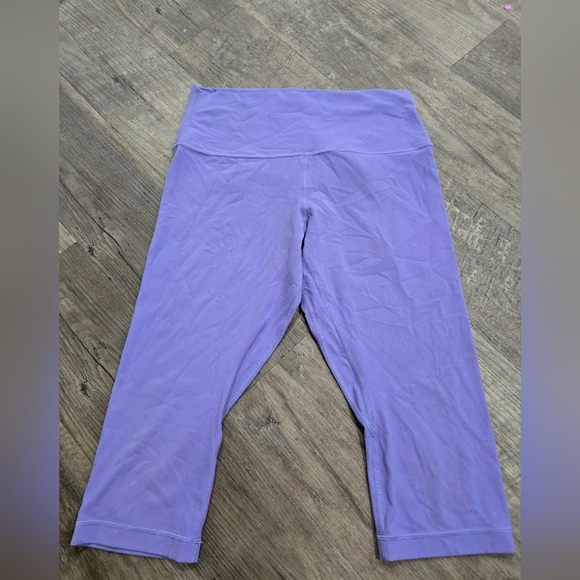 Lululemon Lavender Crop - Picture 2 of 5